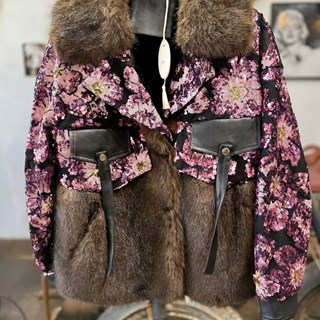 Abrigo chaqueta de pelo corto. - Imagen 1