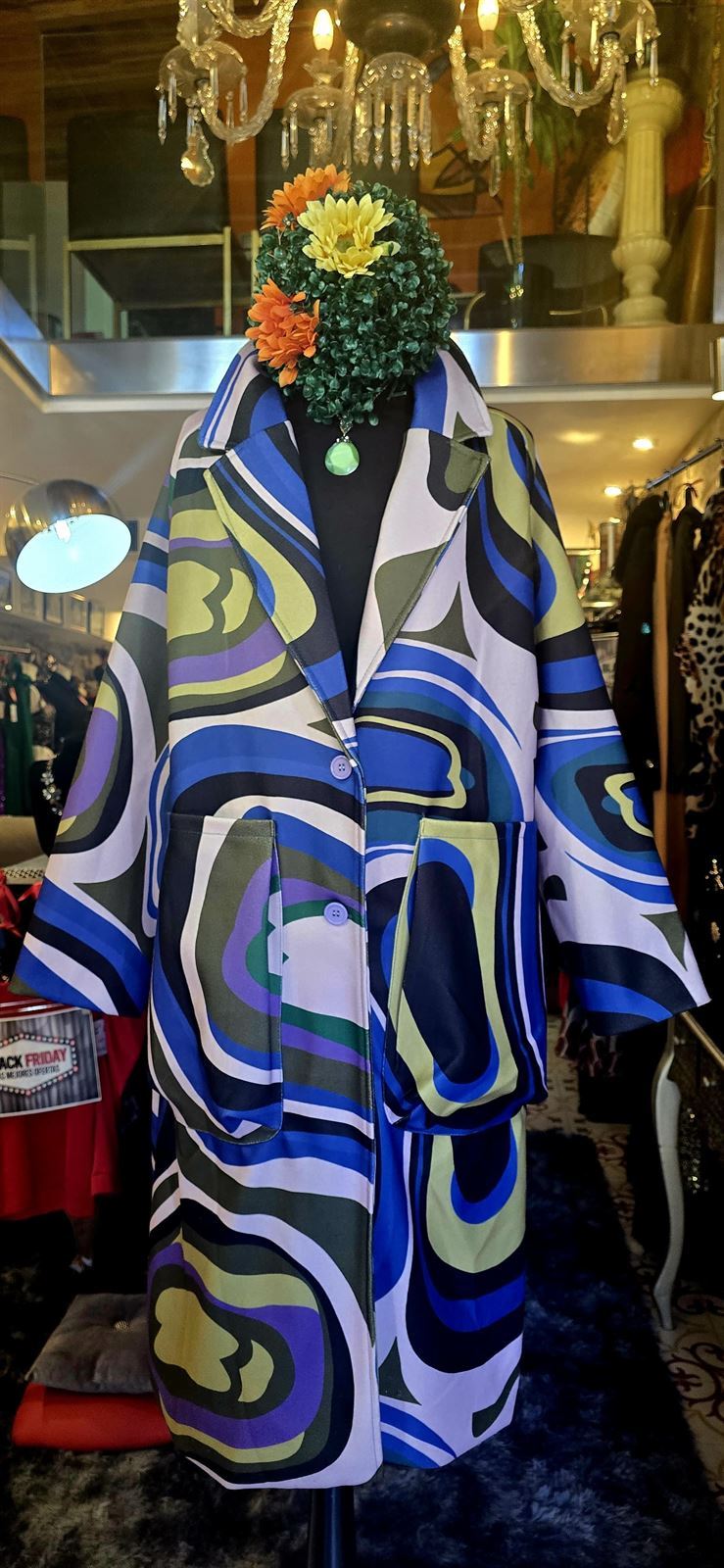 Abrigo psicodelico de paño multicolor. - Imagen 5