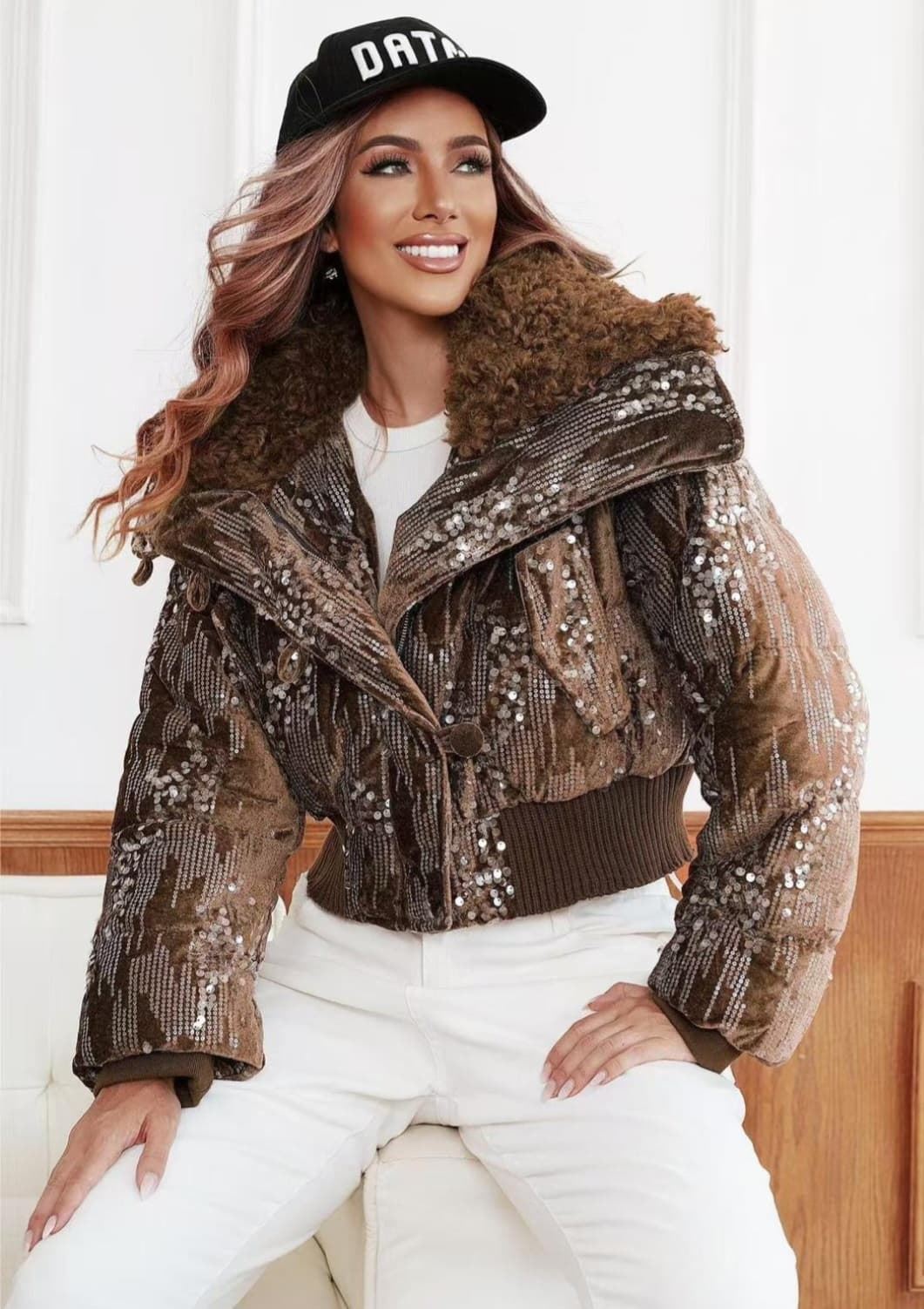 Chaqueta Bomber marron con lentejuelas. - Imagen 1