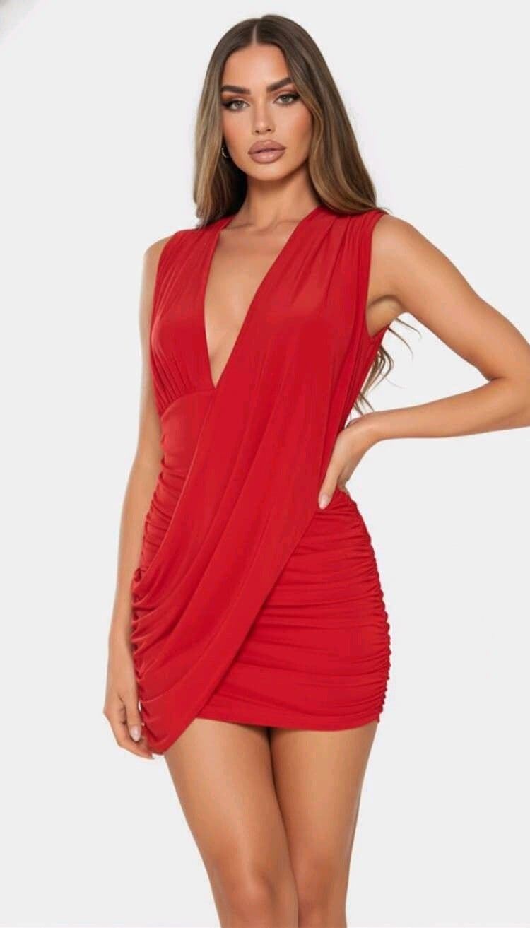 Vestido Corto drapeado con caída. - Imagen 2