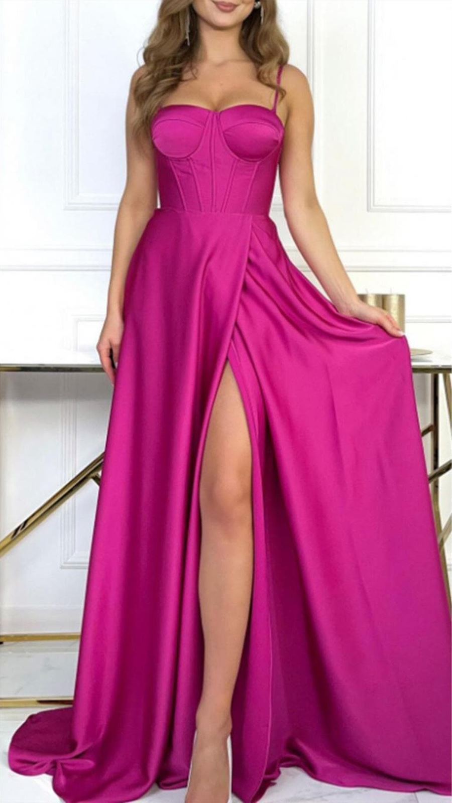 Vestido Largo de Satén con abertura. - Imagen 11